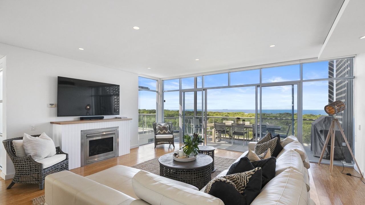 Photo of Livingroom in Magenta Shores