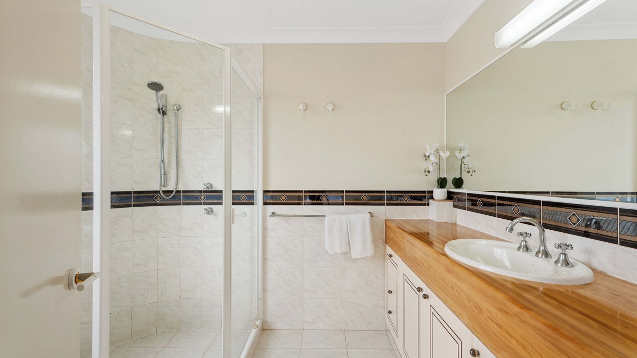 Photo of Bathroom in Torquay