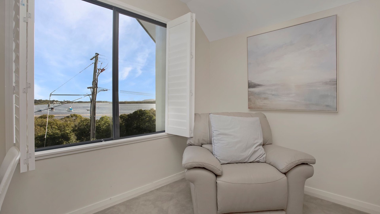 Photo of Livingroom in Hawks Nest
