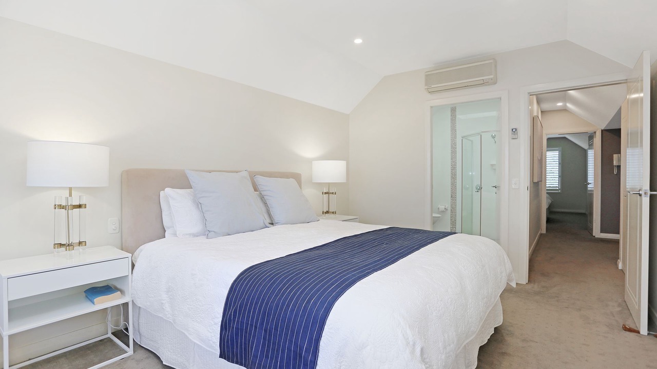 Photo of Bedroom in Hawks Nest