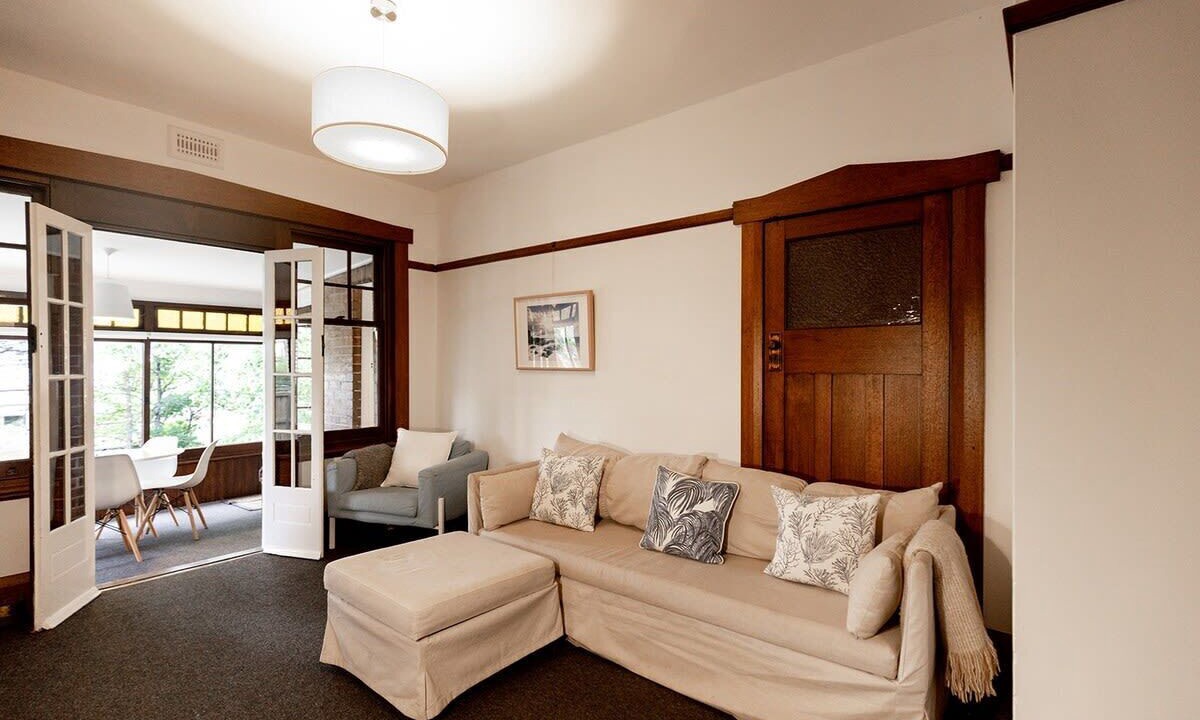 Photo of Livingroom in Battery Point