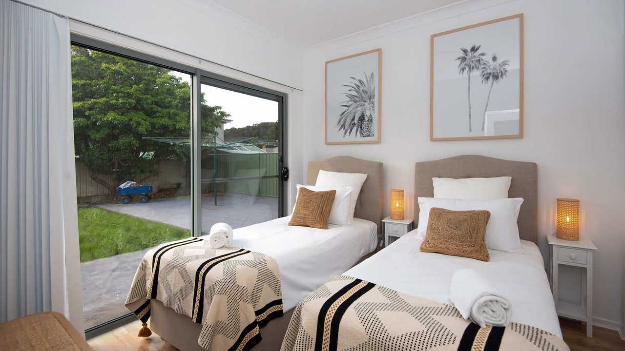 Photo of Bedroom in Maloneys Beach