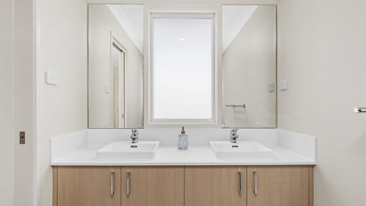 Photo of Bathroom in Salamander Bay