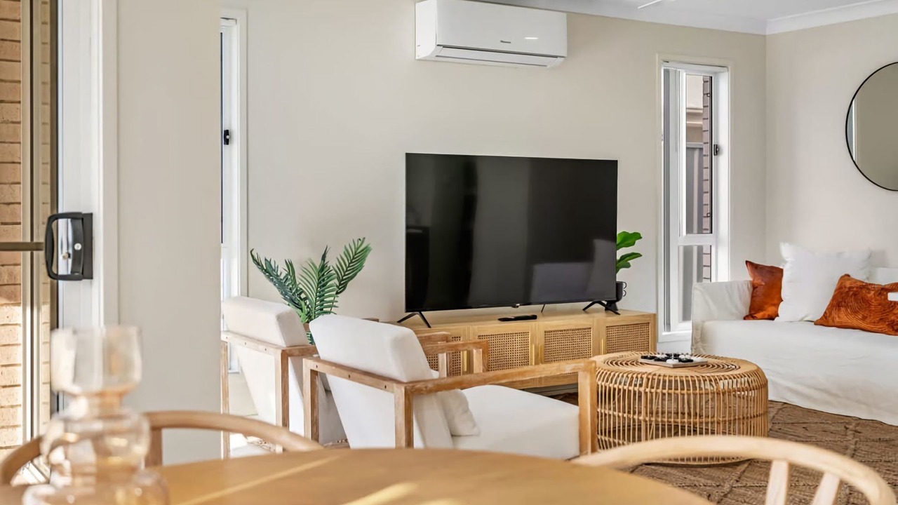 Photo of Livingroom in Salamander Bay