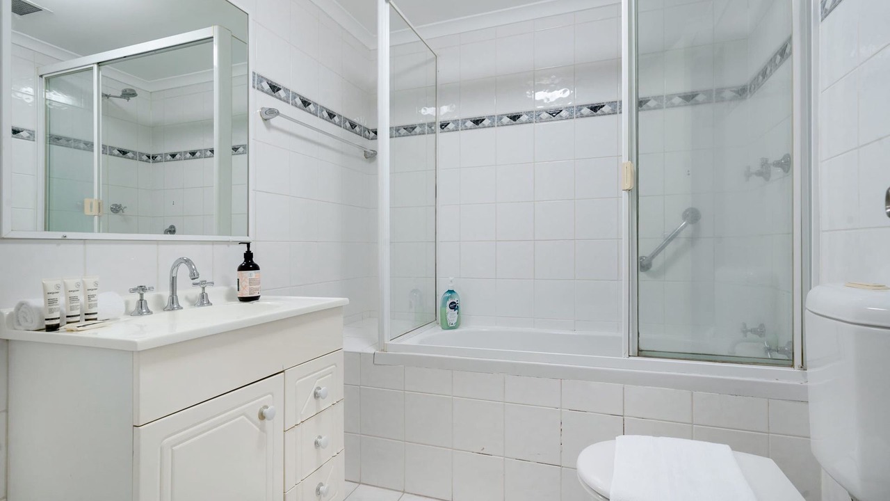 Photo of Bathroom in Crows Nest