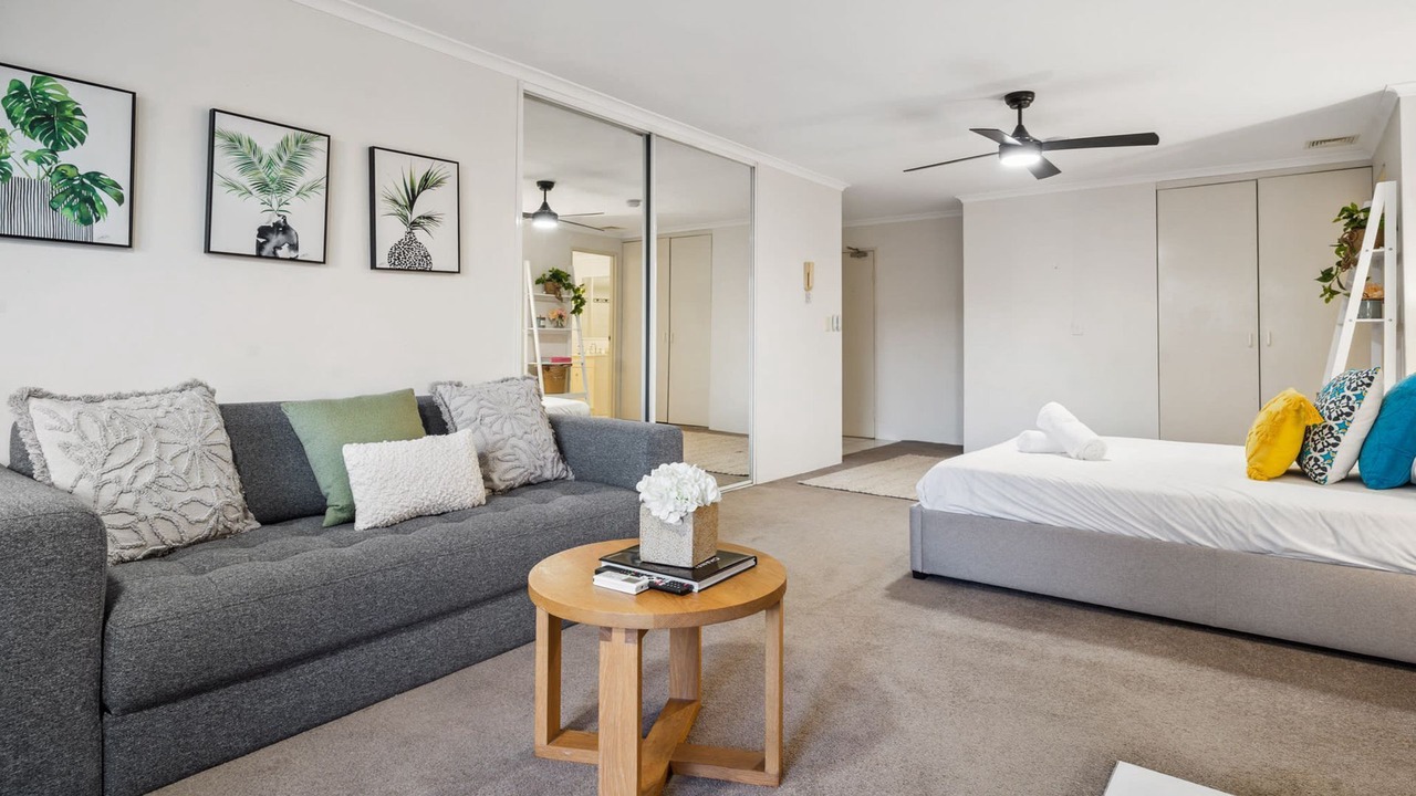 Photo of Livingroom in Crows Nest
