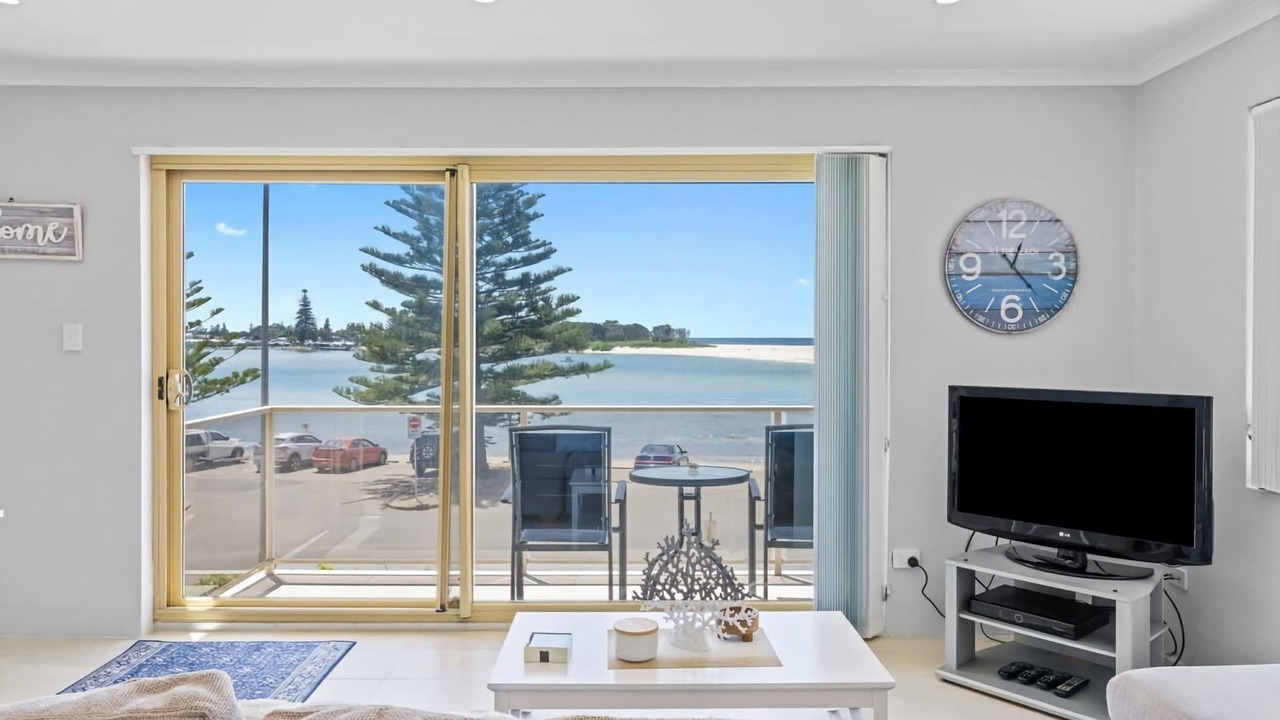 Photo of Livingroom in The Entrance