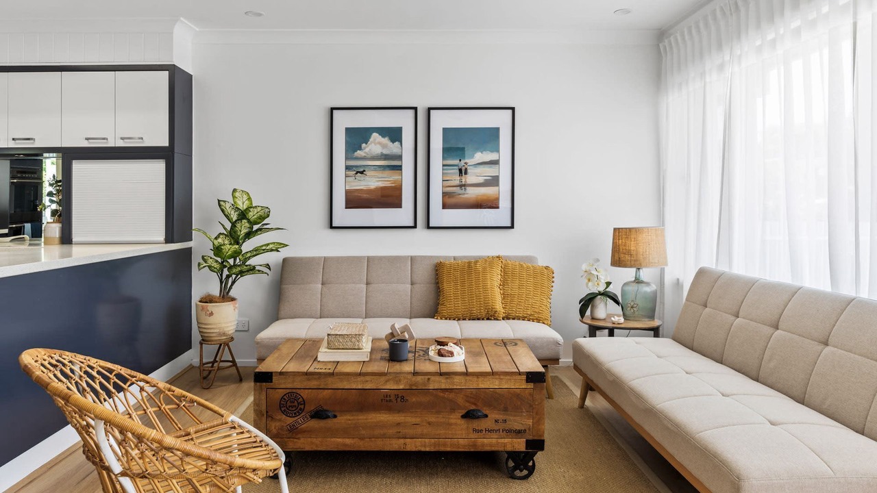Photo of Livingroom in Forresters Beach
