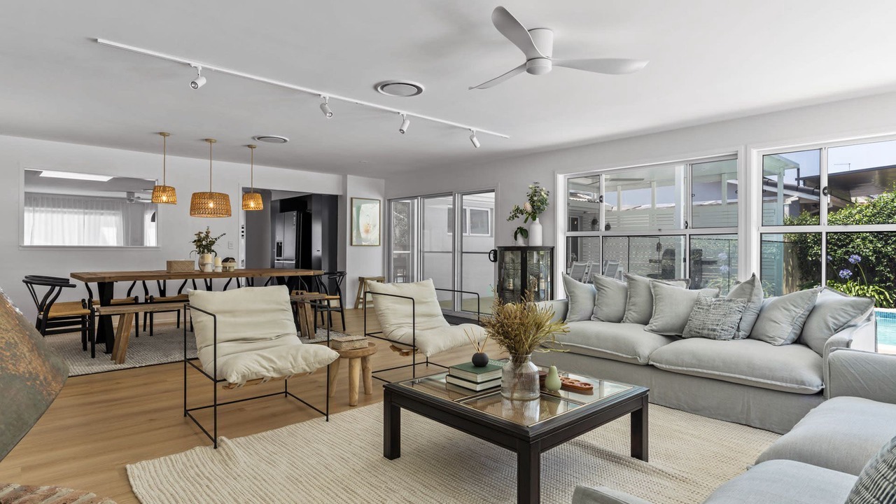 Photo of Livingroom in Forresters Beach
