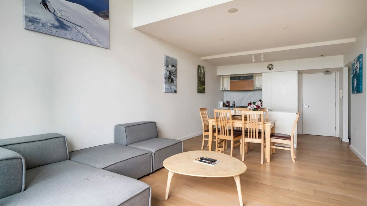 Photo of Livingroom in Crows Nest