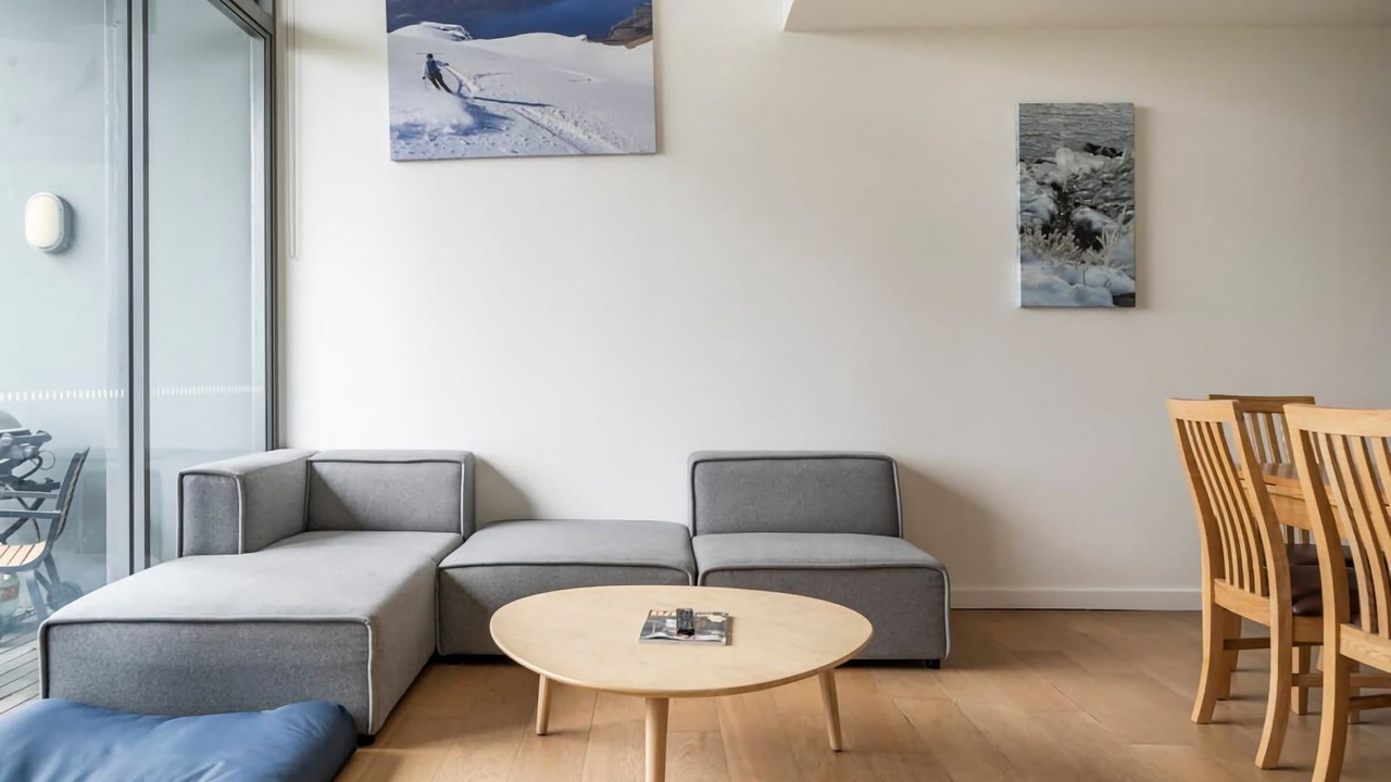 Photo of Livingroom in Crows Nest