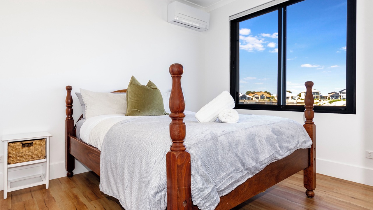 Photo of Bedroom in Geographe