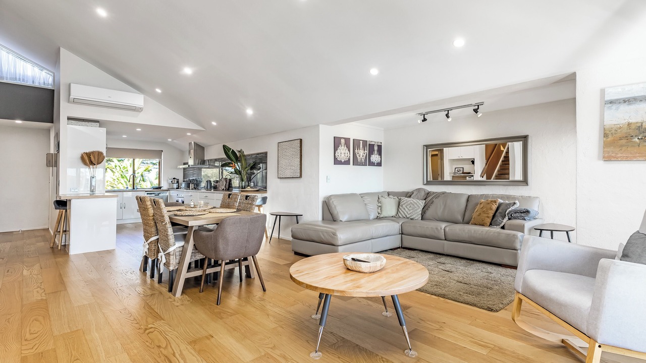 Photo of Livingroom in North Haven