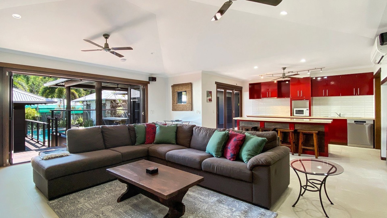 Photo of Livingroom in Horseshoe Bay