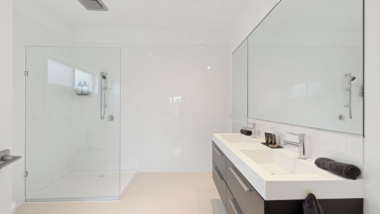 Photo of Bathroom in Cowes