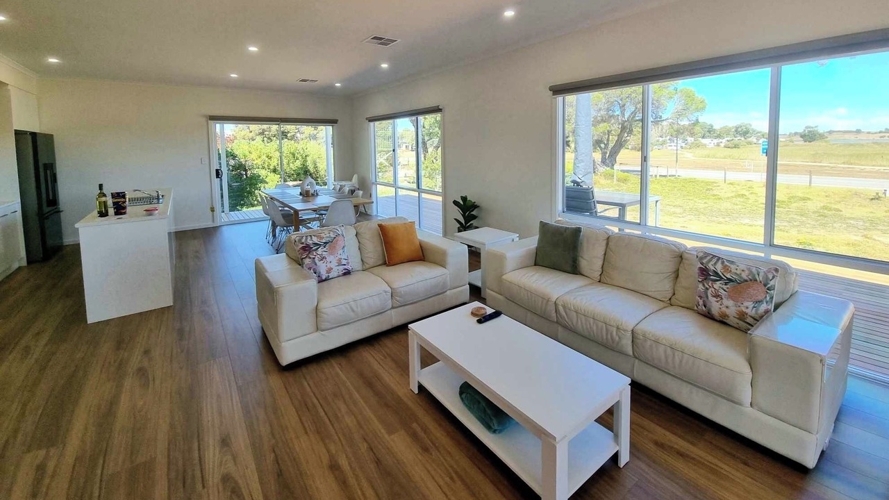 Photo of Livingroom in Alexandrina