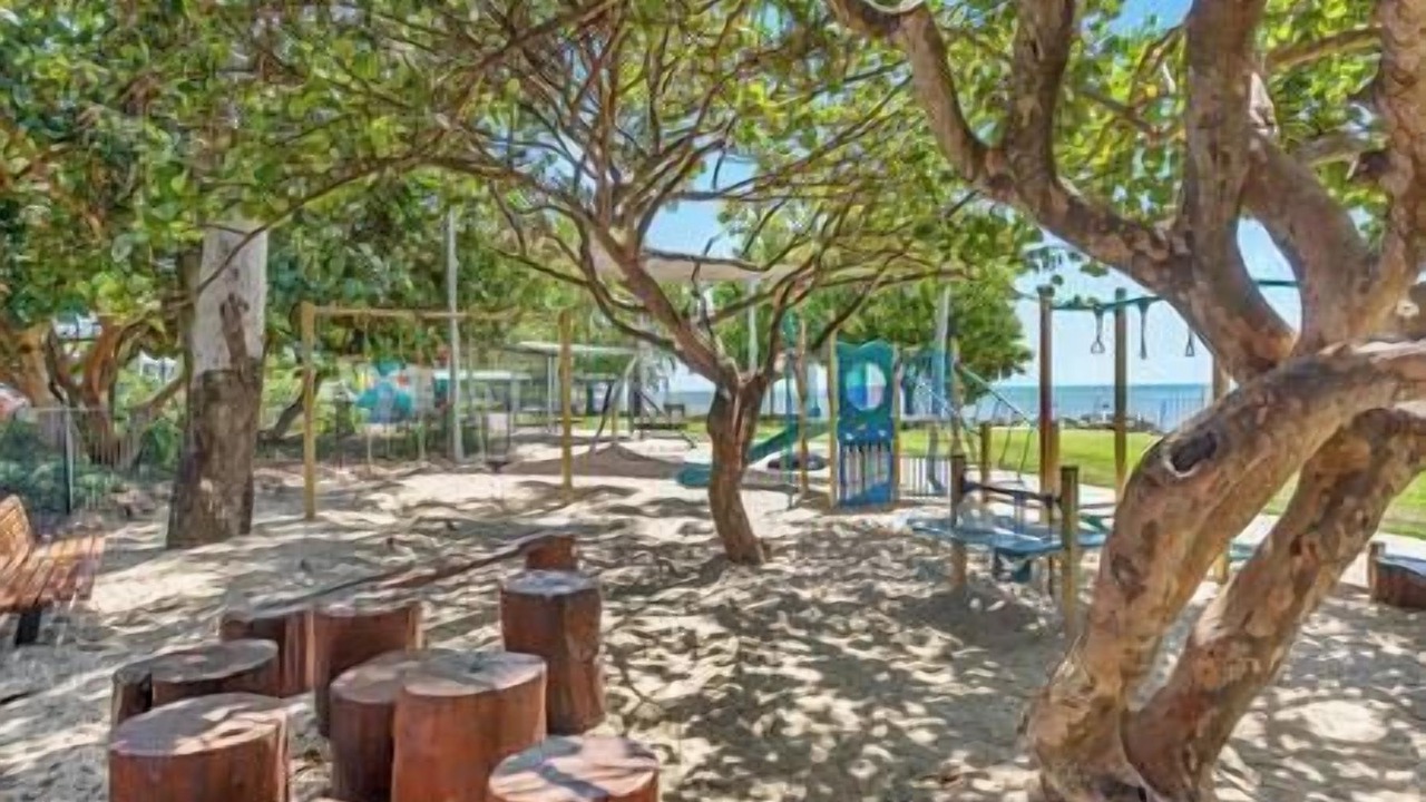 Photo of Others in Holloways Beach