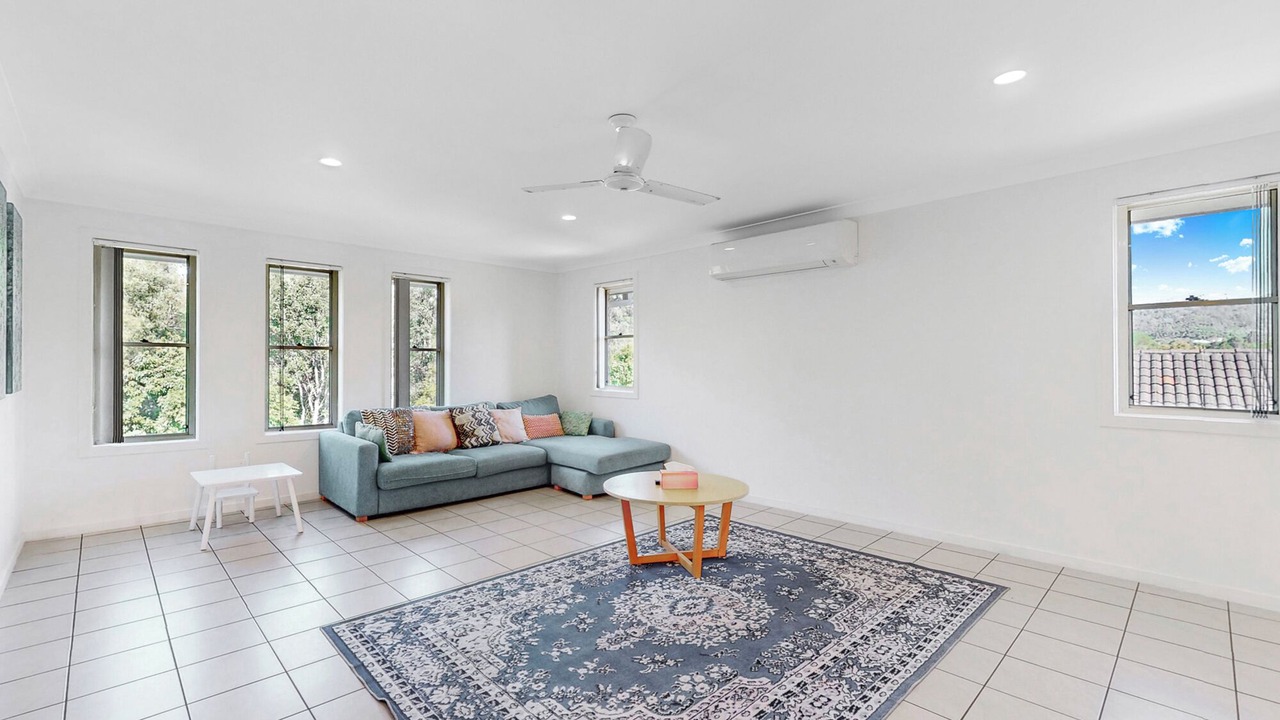 Photo of Livingroom in Upper Coomera
