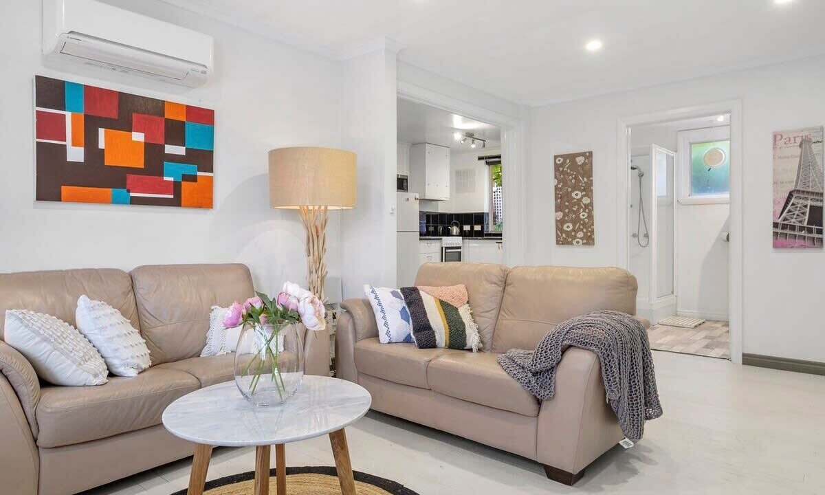 Photo of Livingroom in North Hobart
