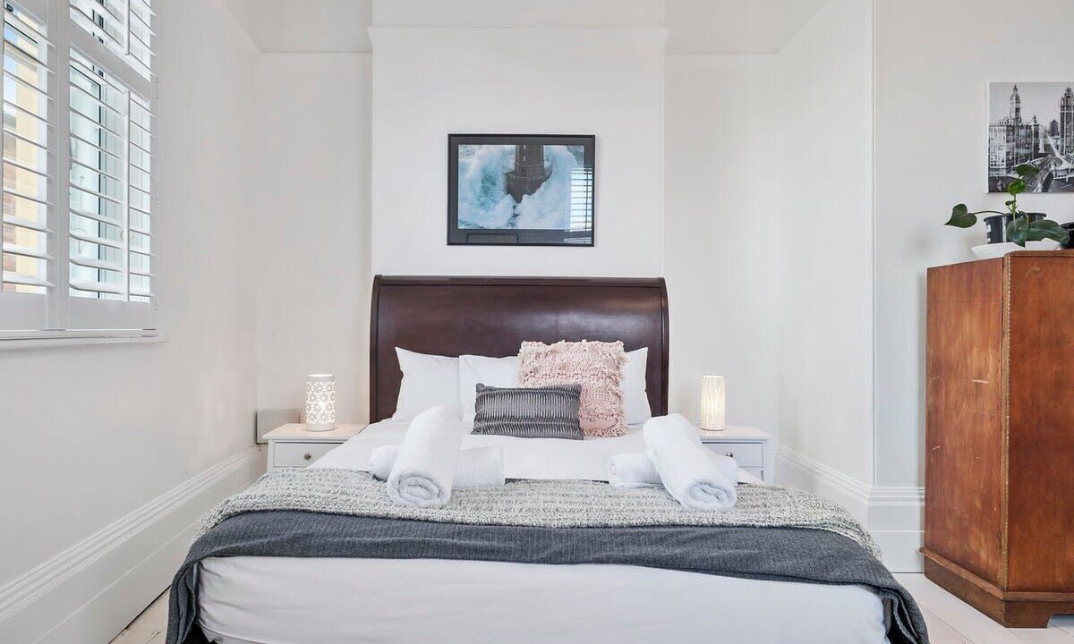 Photo of Bedroom in North Hobart
