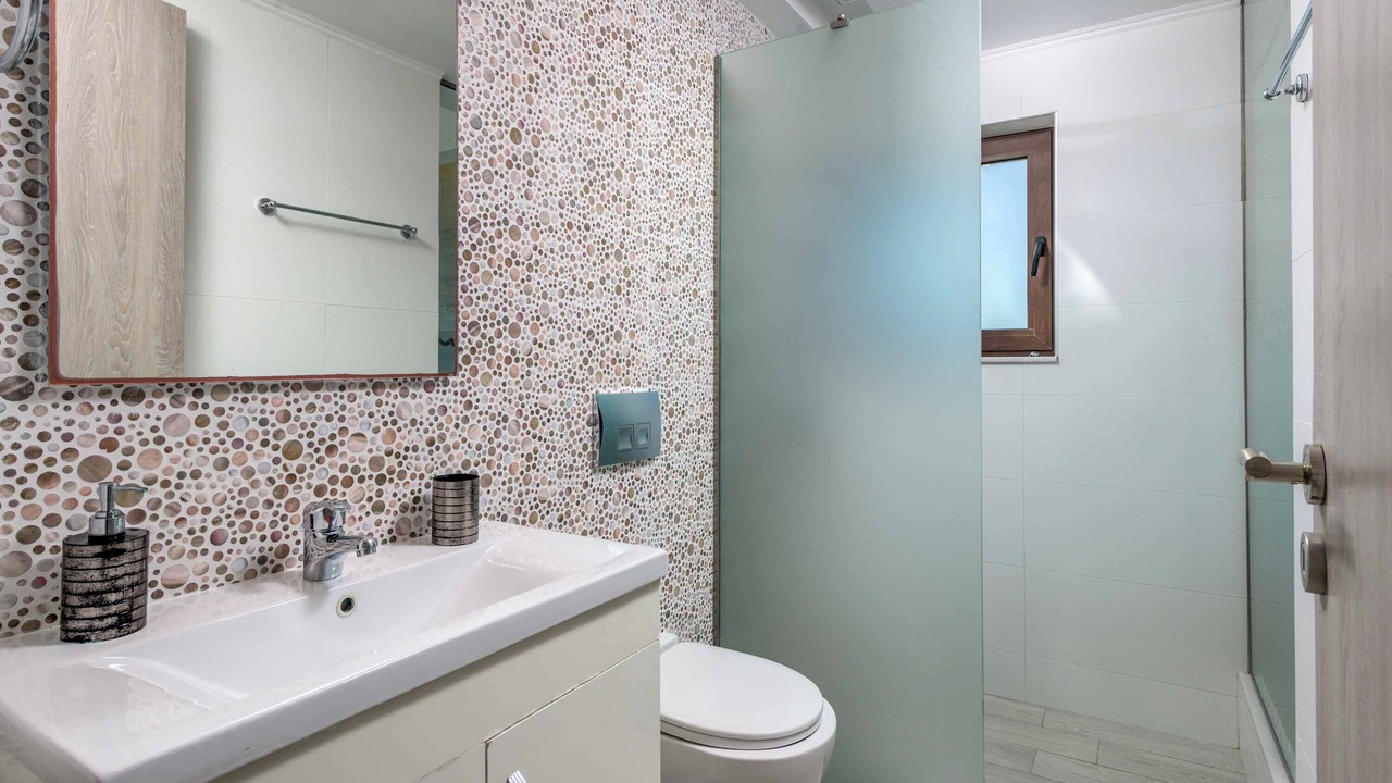 Photo of Bathroom in Lahania