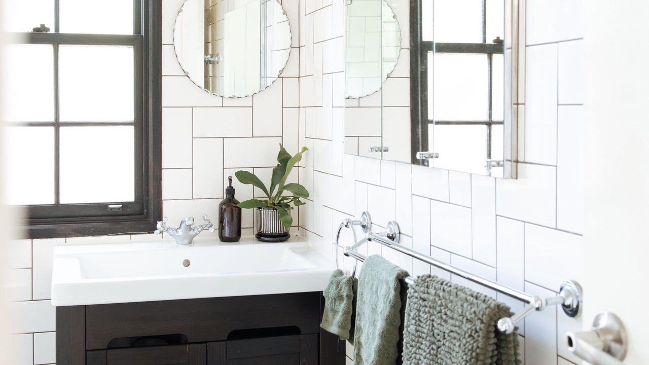 Photo of Bathroom in Reid