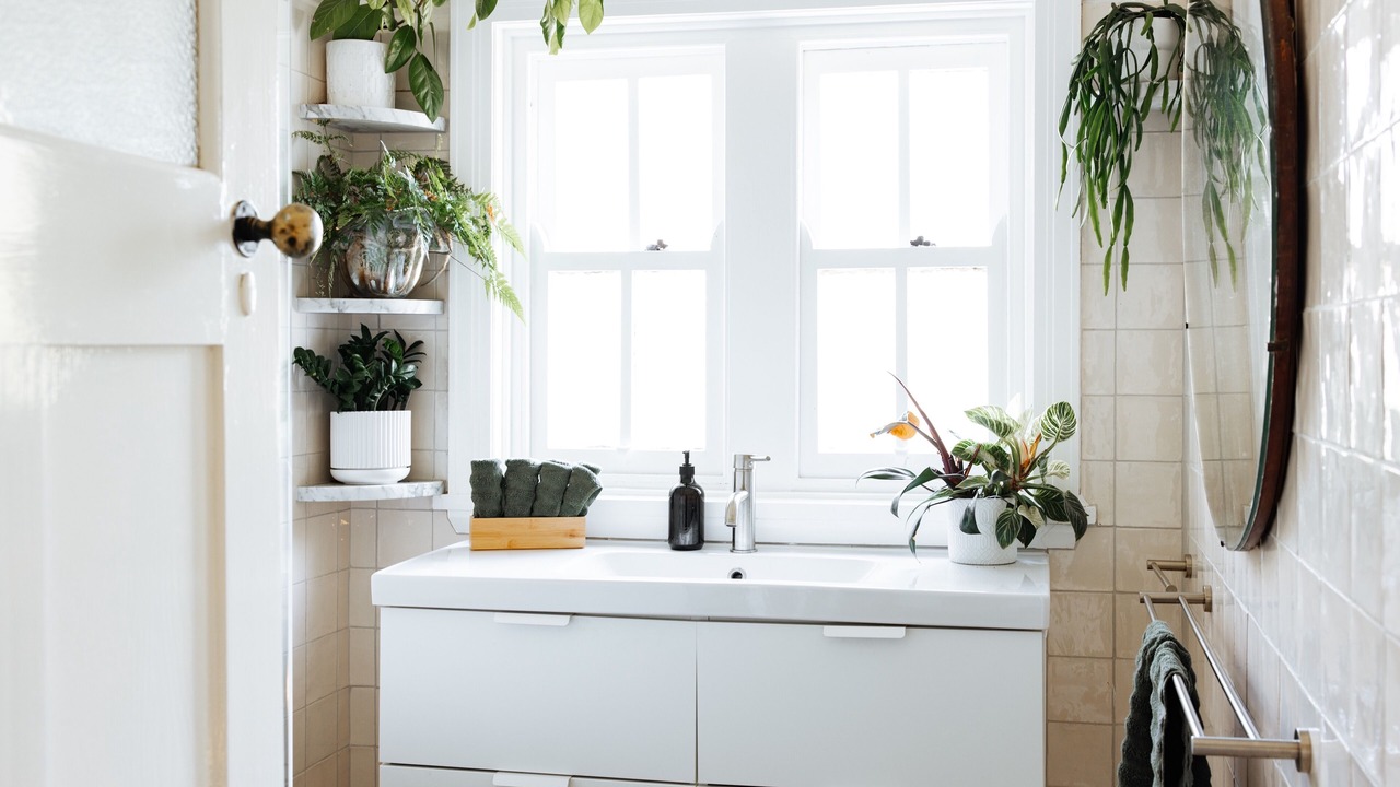 Photo of Bathroom in Reid