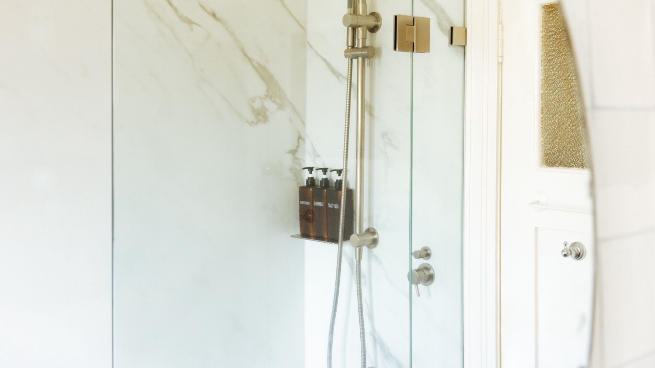 Photo of Bathroom in Reid