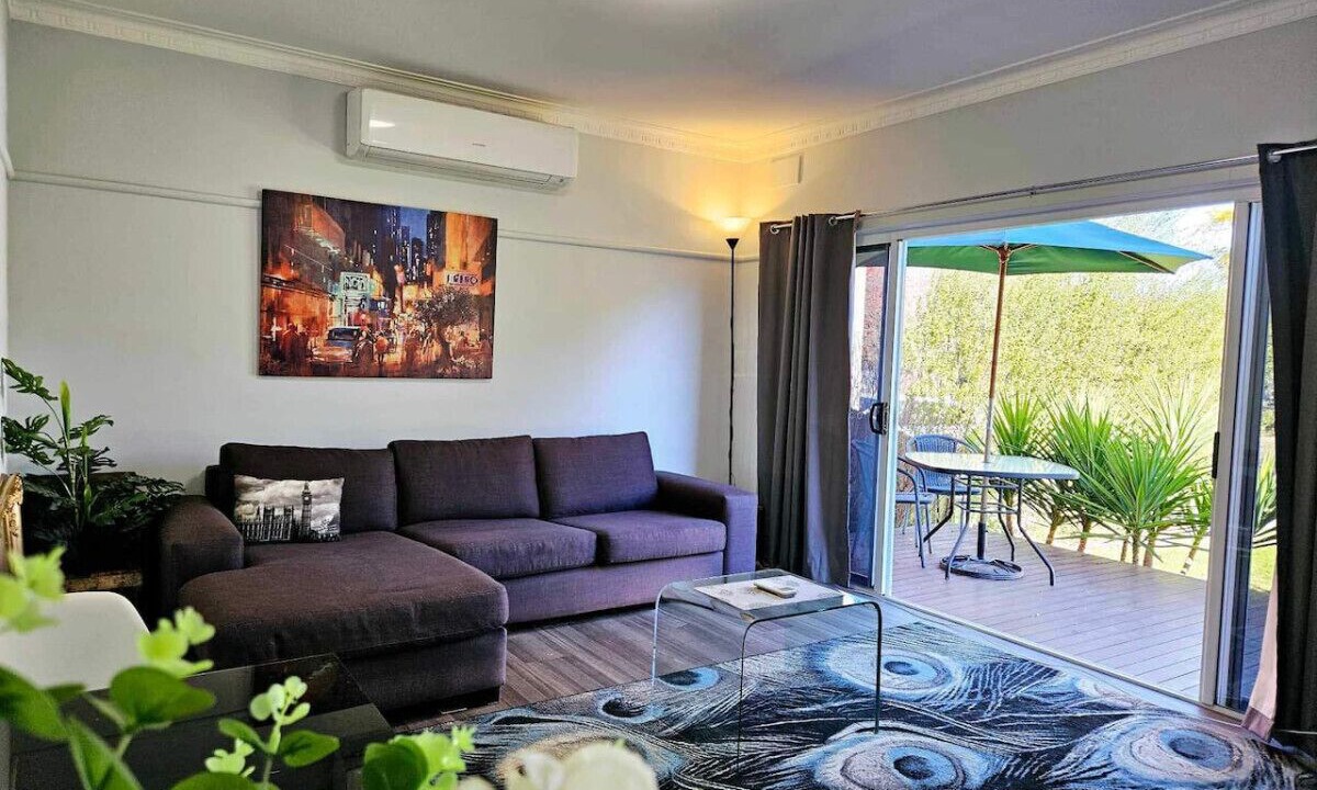Photo of Livingroom in Benalla West