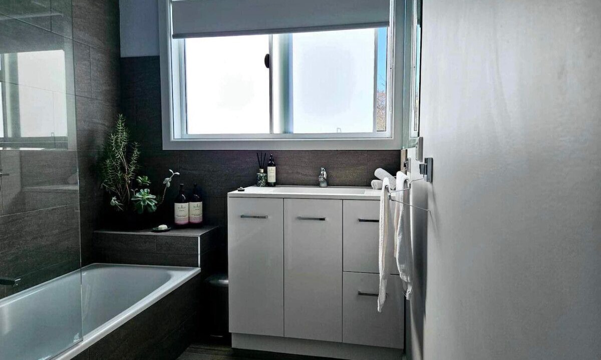 Photo of Bathroom in Benalla West