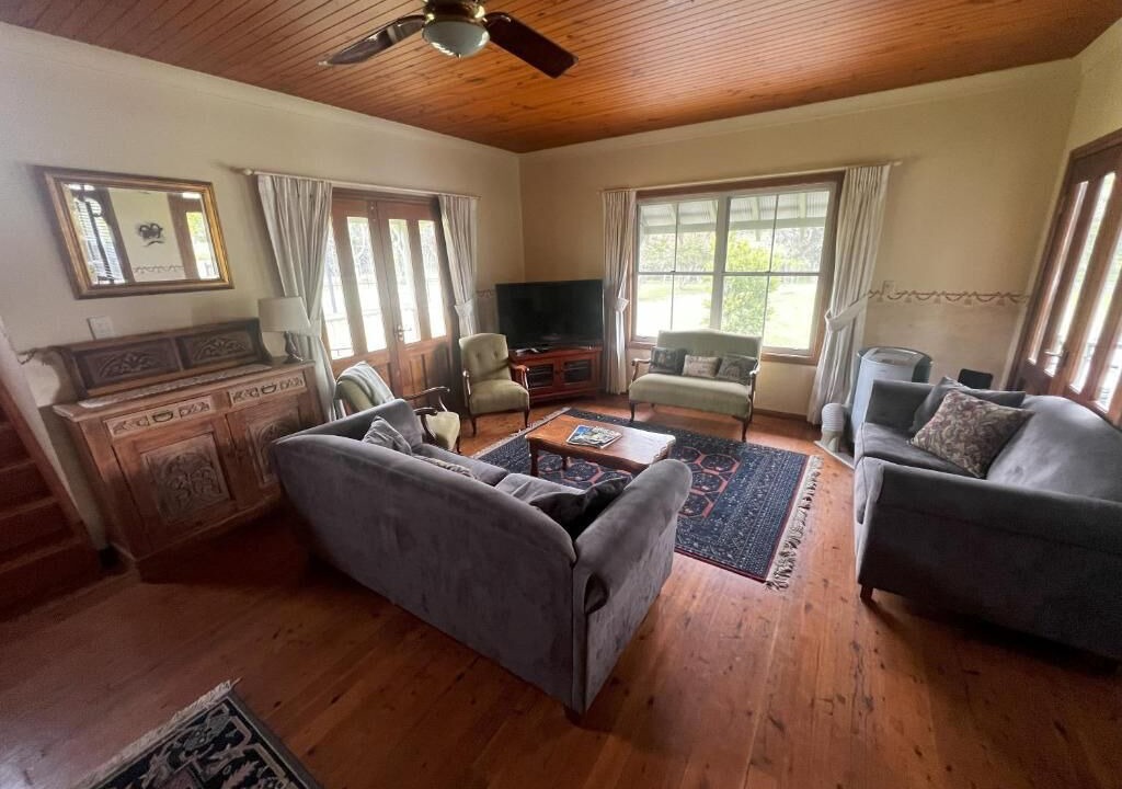 Photo of Livingroom in Mayers Flat