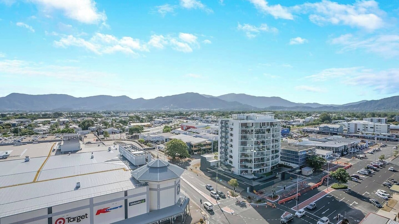 Photo of Patio Balcony in Cairns Central Business District