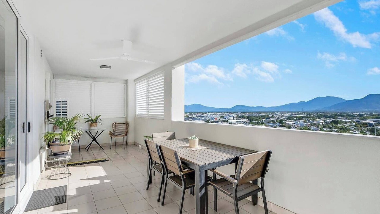 Photo of Patio Balcony in Cairns Central Business District