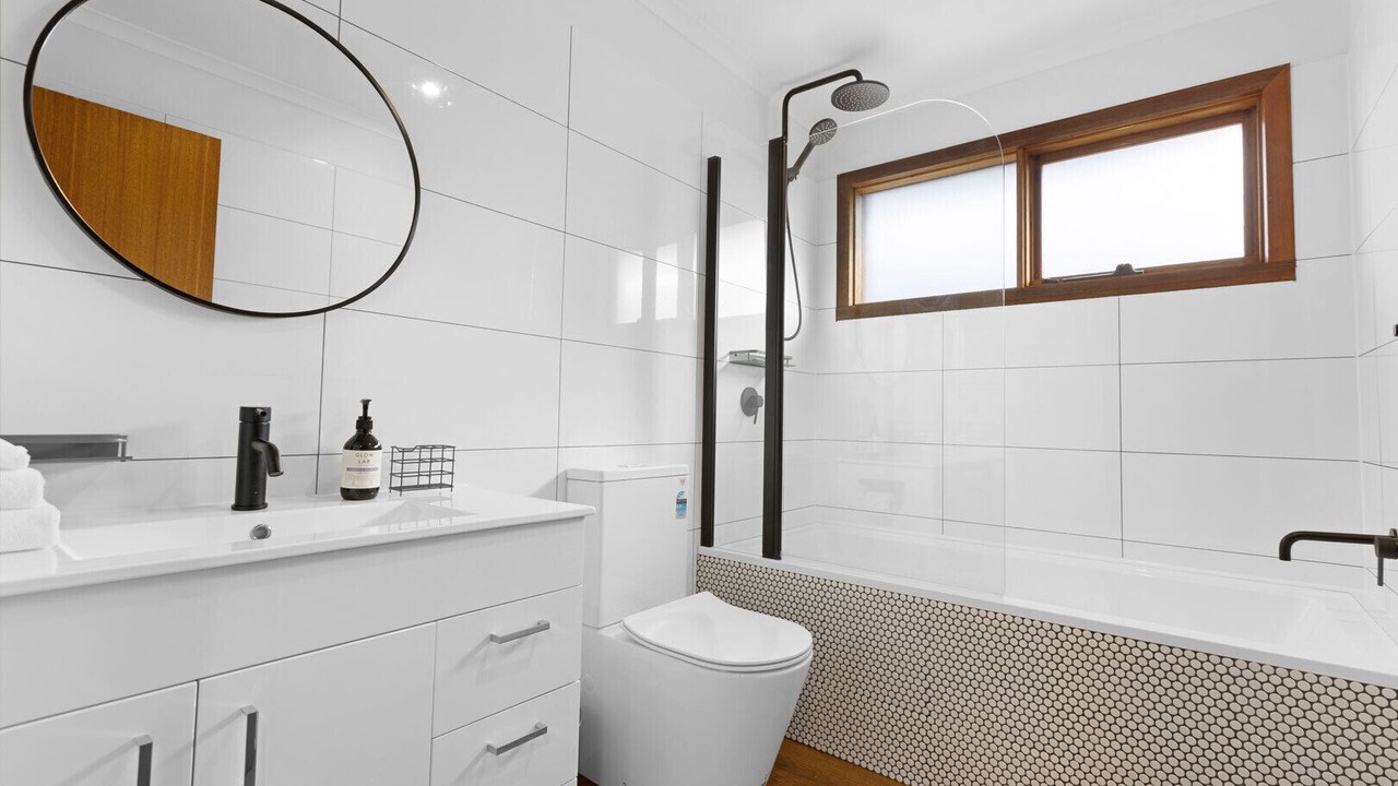 Photo of Bathroom in Lakes Entrance