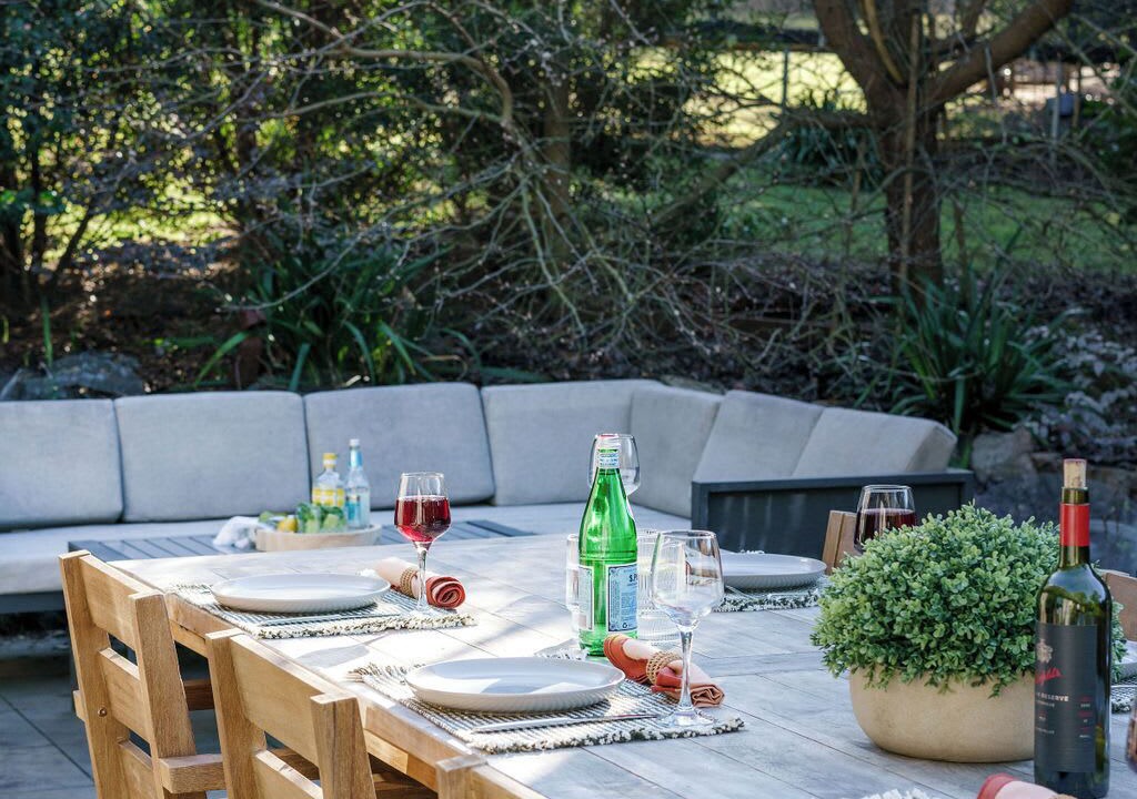 Photo of Outdoor in Red Hill South
