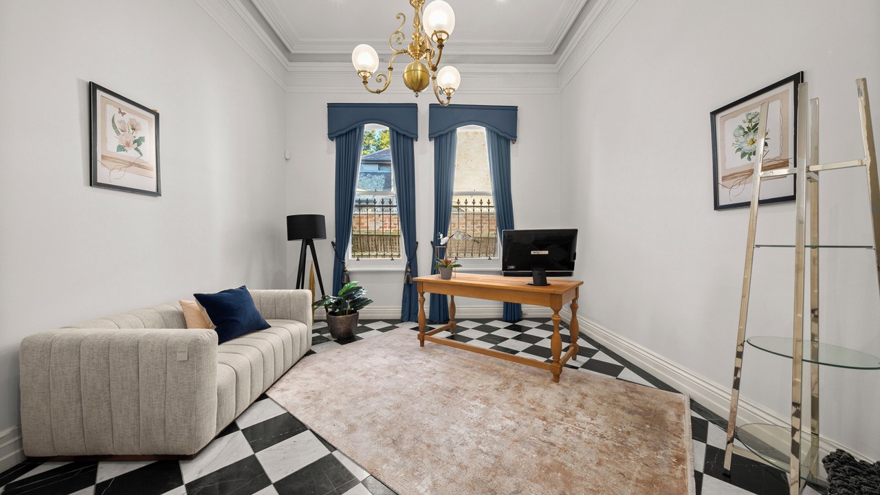 Photo of Livingroom in Kew