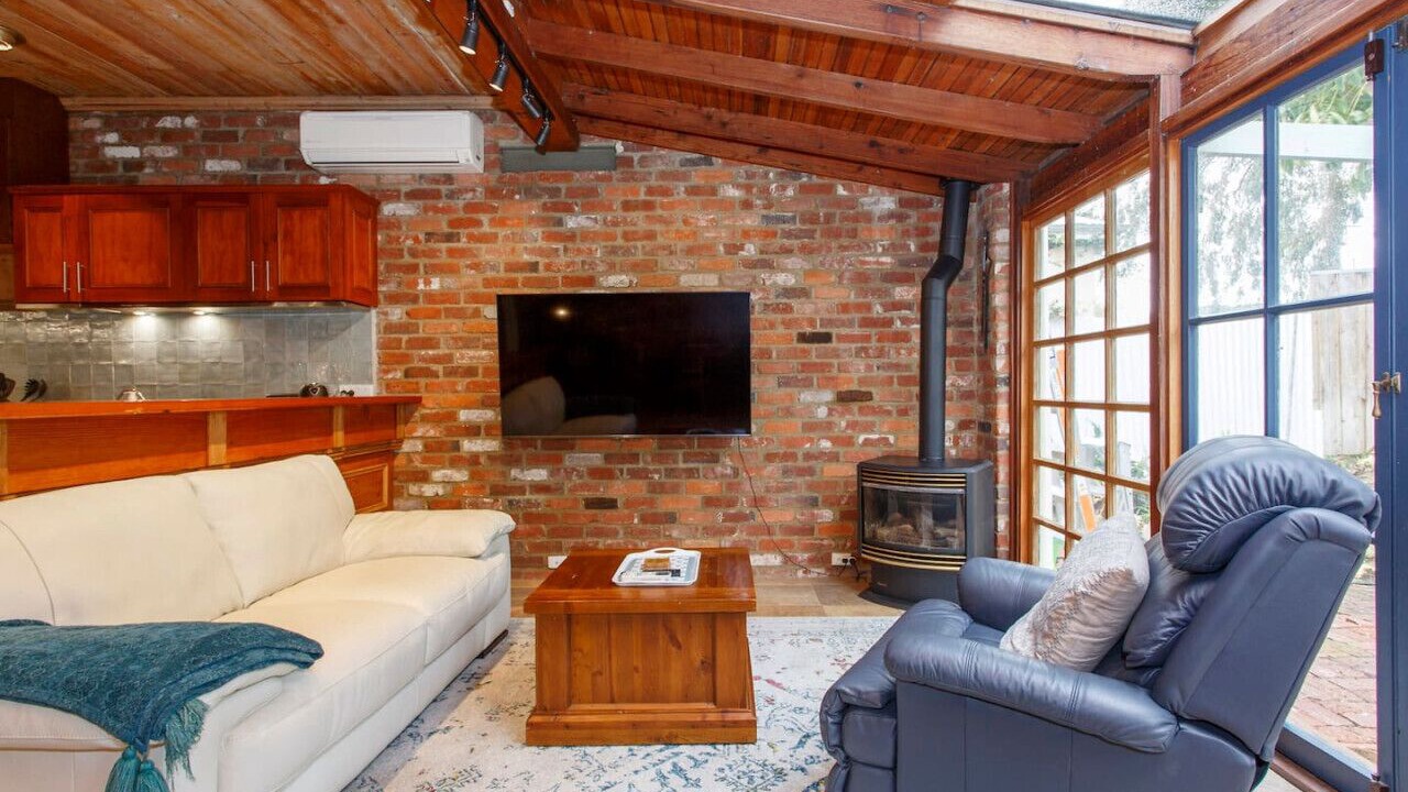 Photo of Livingroom in Beaconsfield
