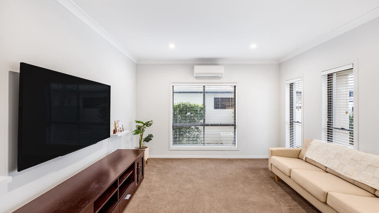 Photo of Livingroom in Helensvale