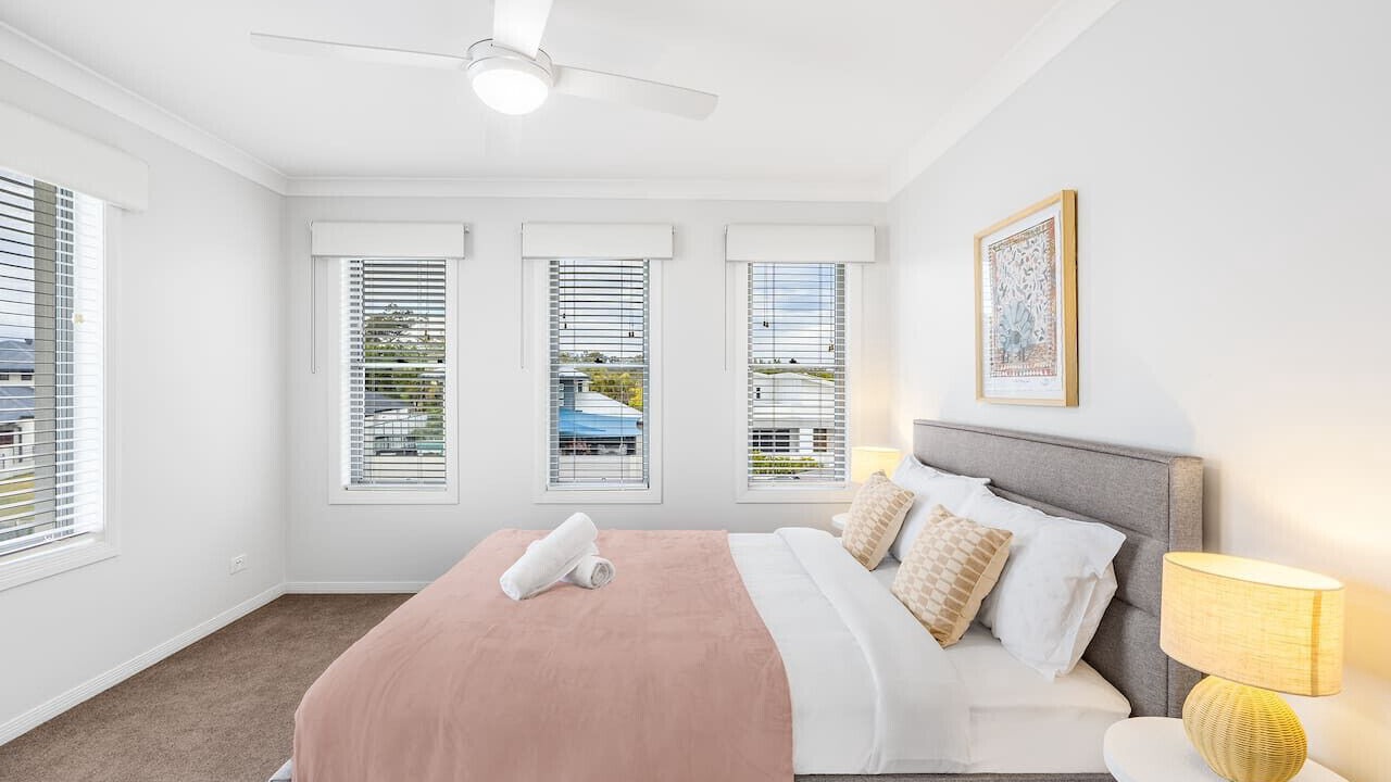 Photo of Bedroom in Helensvale