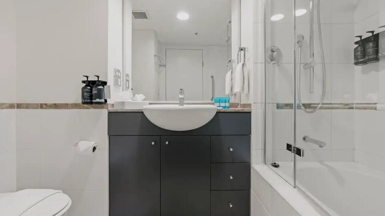 Photo of Bathroom in Haymarket