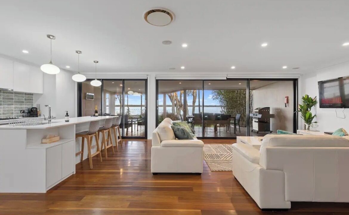 Photo of Livingroom in Buff Point