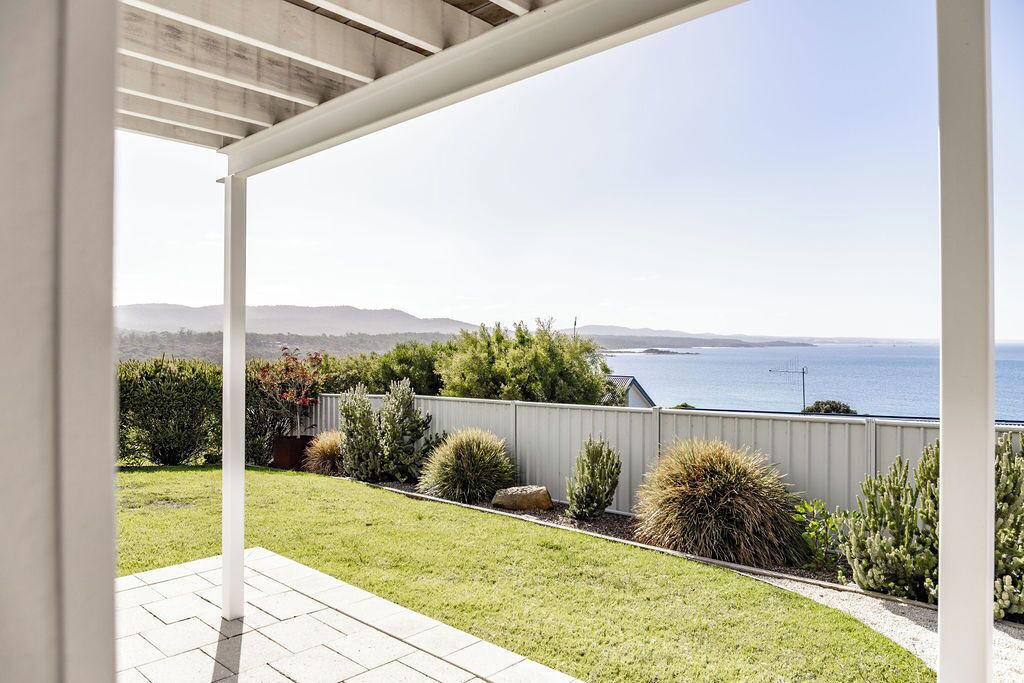 Photo of Patio Balcony in Binalong Bay