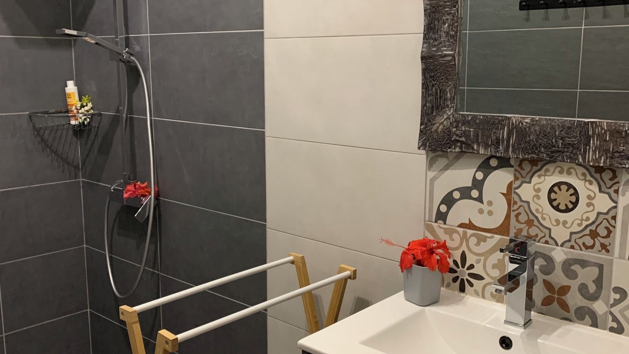 Photo of Bathroom in Punaauia