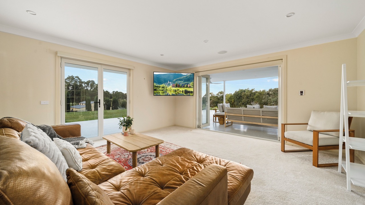 Photo of Livingroom in Robin Hill