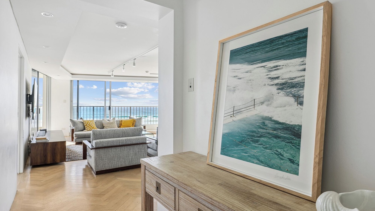 Photo of Livingroom in Main Beach