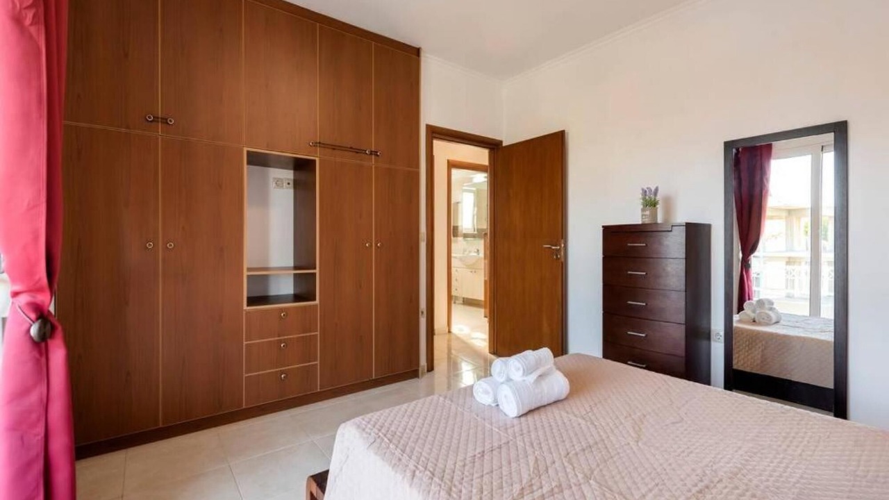 Photo of Bedroom in Petaloudes