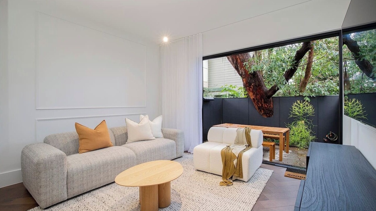 Photo of Livingroom in Cooks Hill