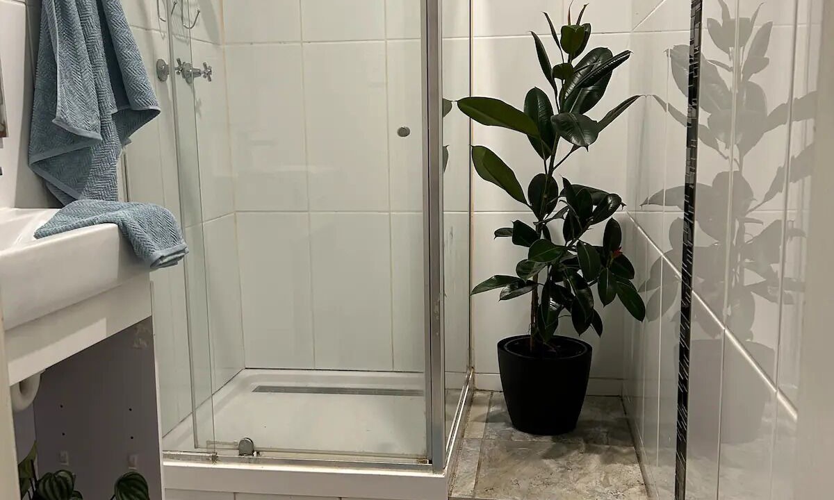 Photo of Bathroom in Emerald Beach
