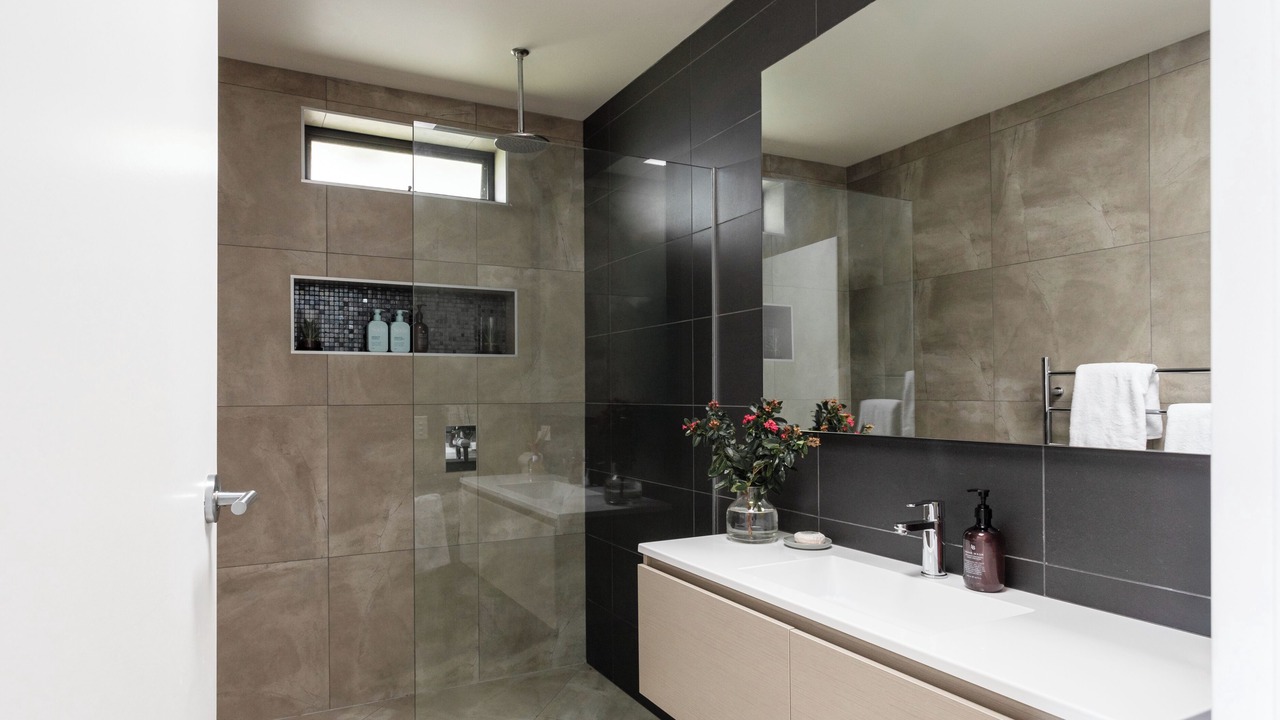 Photo of Bathroom in Coles Bay