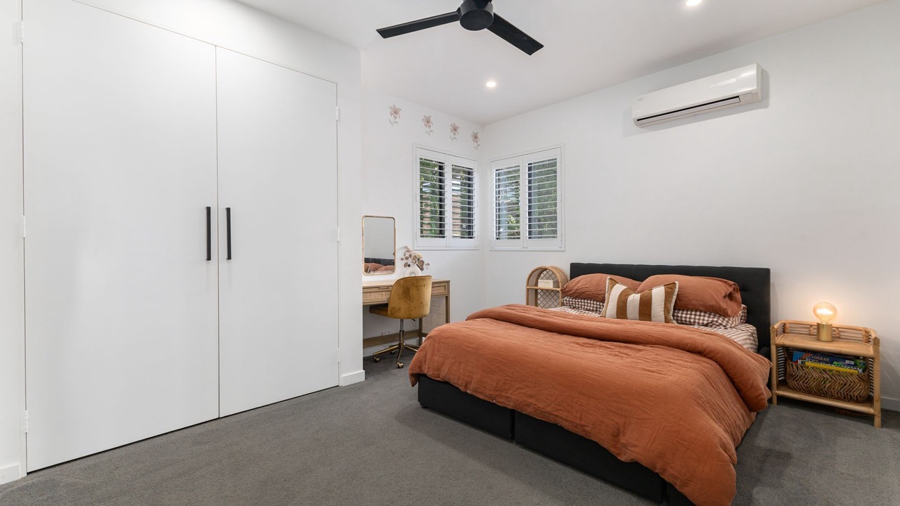 Photo of Bedroom in Adamstown